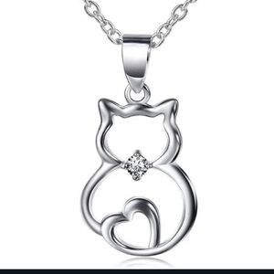 NWT Beautiful Classic Silver Hollow Out Cat Necklace!!
